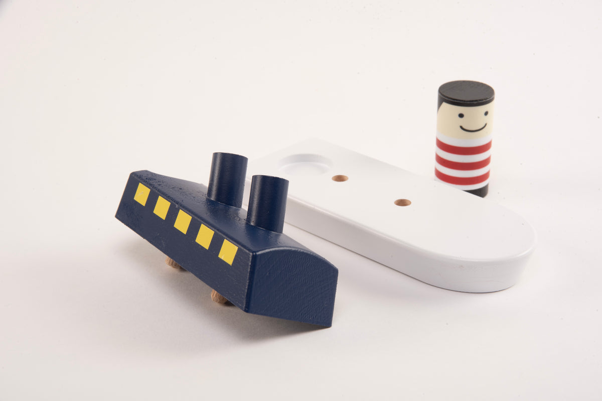 Ocean Liner Boat Set